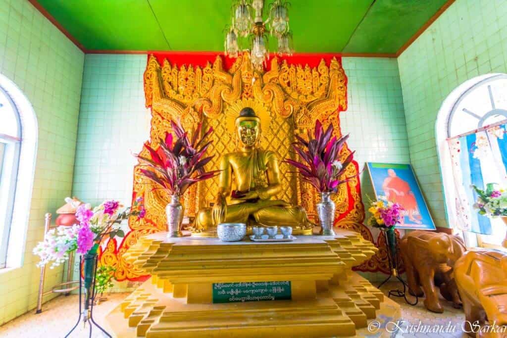 Golden Temple, Tamu, Myanmar, Burma