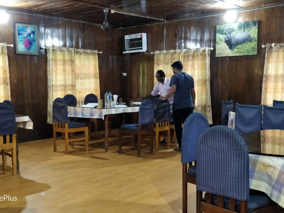 Hollong Tourist Lodge - Restaurant